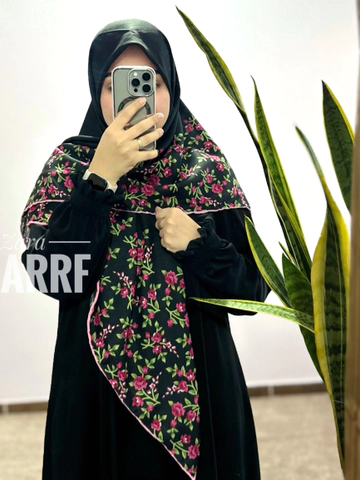 روسری گلاره مشکی