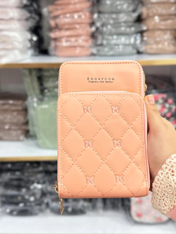 کیف گلدوزی پروانه صورتی