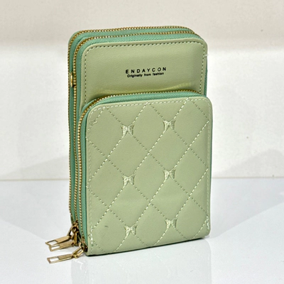 کیف گلدوزی پروانه سبز پاستلی