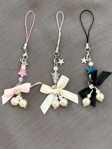 آویز پاپیونی