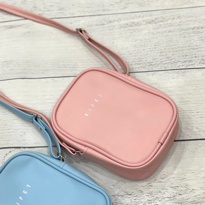 کیف ساده صورتی روشن