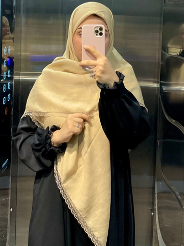 روسری کرمی اکلیلی